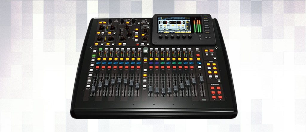 Alquiler de mesa de sonido Behringer x32 Compact