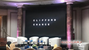Montaje de pantalla LED para evento de Clifford Chance