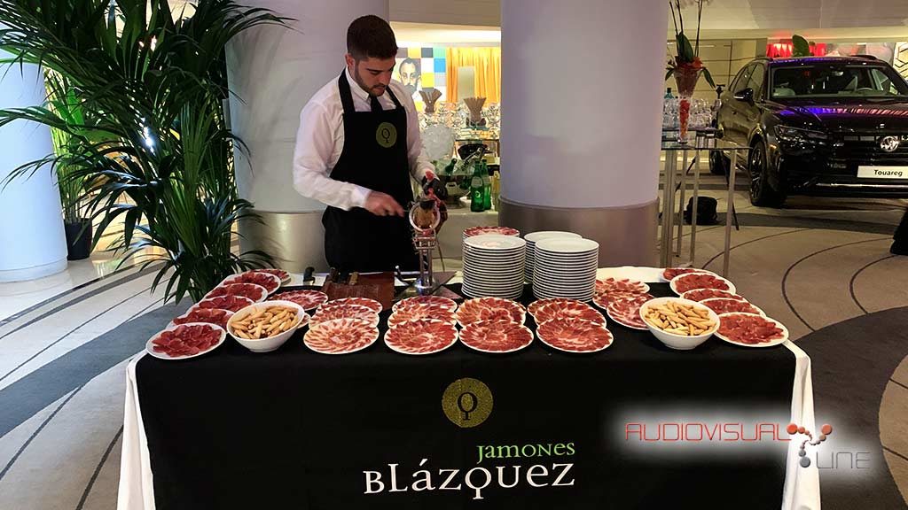 Montaje de iluminación y sonido para la V entrega de Premios de la Revista Interiores